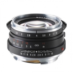 Nokton 40mm/F1.4 S.C Leica M